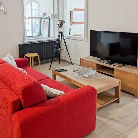 Apartament T3 Dans Un Mas Provencal Proche Avignon *