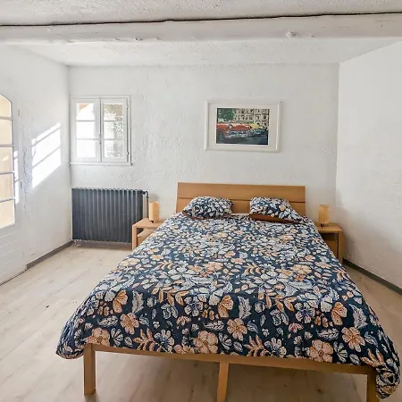 T3 Dans Un Mas Provencal Proche Avignon Pujaut