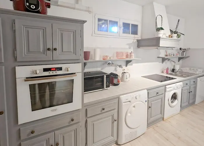 T3 Dans Un Mas Provencal Proche Avignon * Pujaut